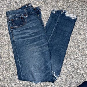 American eagle boyfriend distressed jeans